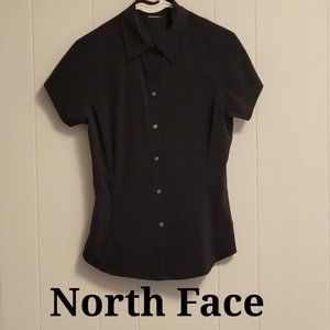 ❣️HP❣️The North Face Women's slim fit black short sleeve button shirt sz: S